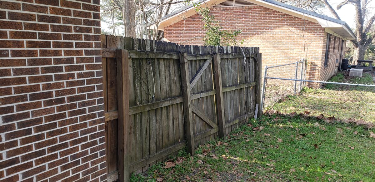 Privacy fence before remodel