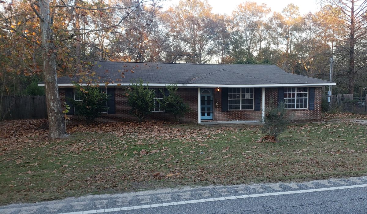 Front exterior before remodel